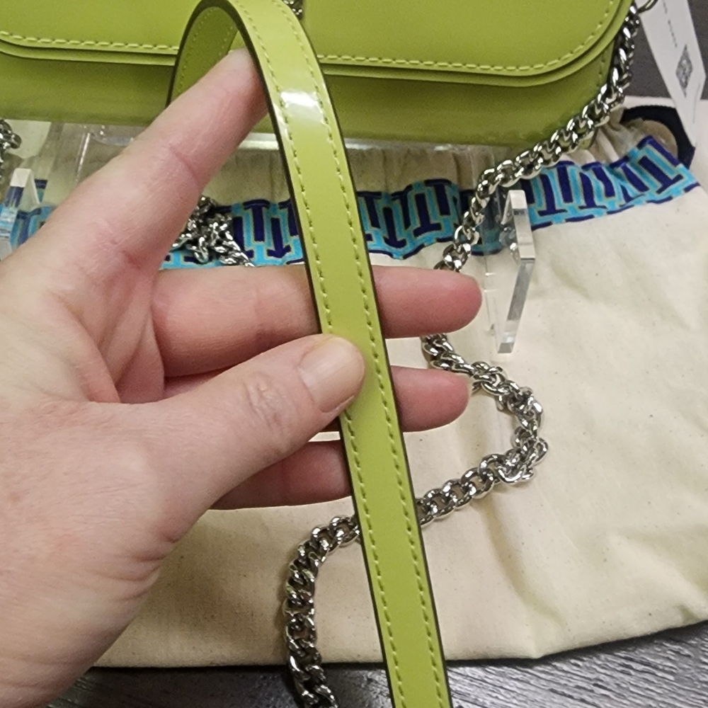 NWT Tory Burch Emerson Chain Wallet (Candy Lime) - Picture 3 of 13